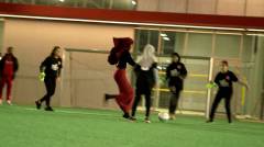 Girls United. Afsnit 1 : Vi spiller efter gadens regler