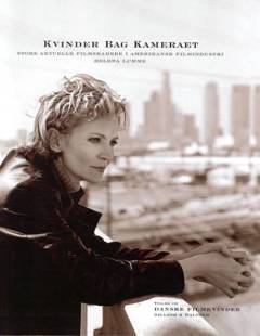 Kvinder bag kameraet