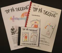 Op på tæerne : 15 sjove sanglege for børn