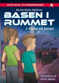 Basen i rummet - alene på basen