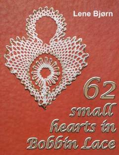 62 small hearts in bobbin lace