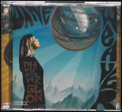 The silver globe: The amber light