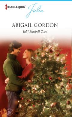 Jul i Bluebell Cove