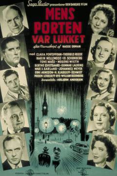 Mens Porten var lukket