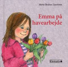Emma på havearbejde