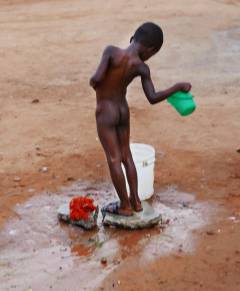 Solidarity and hope : a look at village life in Ghana