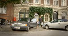 På tur med far. Afsnit 2 : Halvt svensk