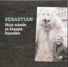 Hun nåede at klappe hunden