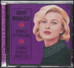 Ahh! Monica!