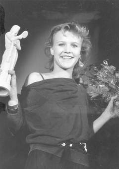 Født til filmen : et portræt af Stine Bierlich