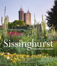 Sissinghurst : the dream garden