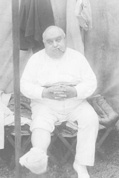 Sol, sommer og studiner : Palladiumfilm i 4 akter