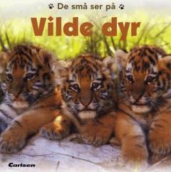 De små ser på vilde dyr