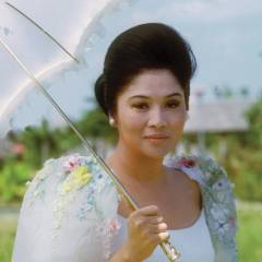 Here lies love : a song cycle about Imelda Marcos & Estrella Cumpas