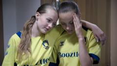 Brøndbypigerne. 7 : Gigantisk voksenskældud