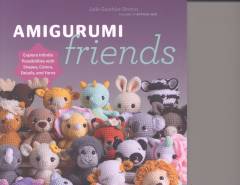 Amigurumi friends : 20 easy patterns to create 100+ adorable custom crochet critters