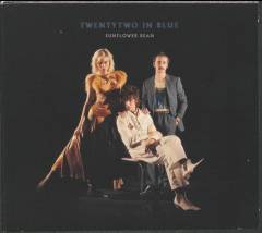 Twentytwo in blue