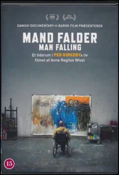 Mand falder